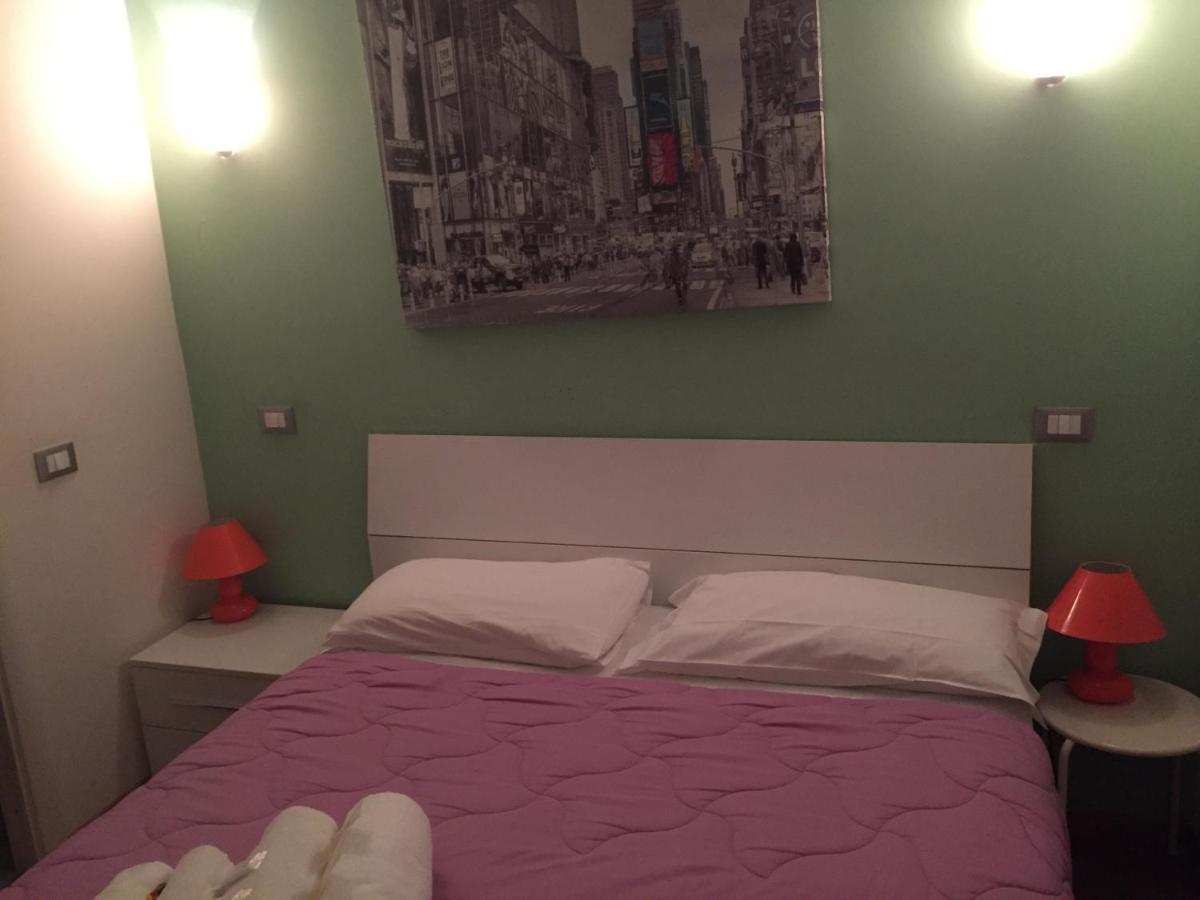 B&B Spqr โรม ภายนอก รูปภาพ