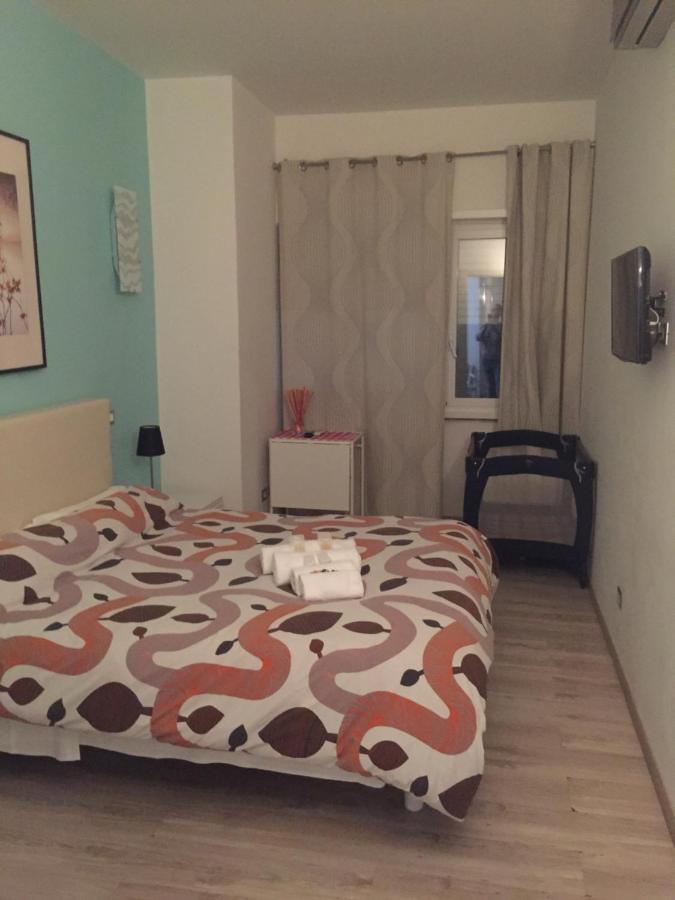 B&B Spqr โรม ภายนอก รูปภาพ